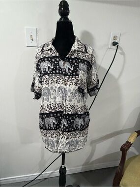 Black & White Elephant Print Button-Up Shirt